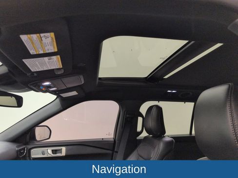 Used 2020 Ford Explorer Limited RWD image 8