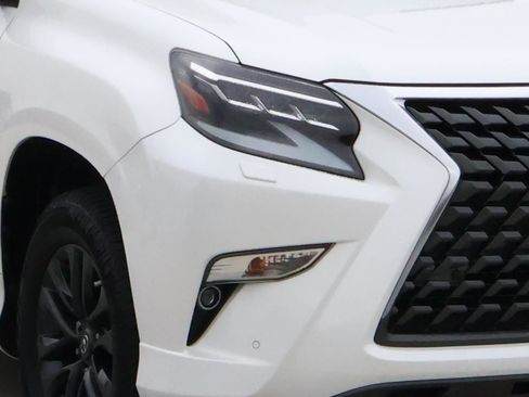 Used 2023 Lexus GX 460 Premium image 8