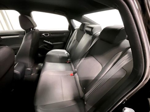 Used 2023 Honda Civic Sport image 15