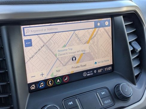 Used 2023 GMC Acadia Denali image 13