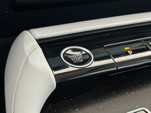 New 2026 Lincoln Navigator L Black Label w/ Black Label Special Edition AWD/4WD image 23