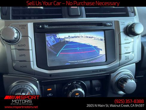 Used 2018 Toyota 4Runner SR5 AWD/4WD image 19