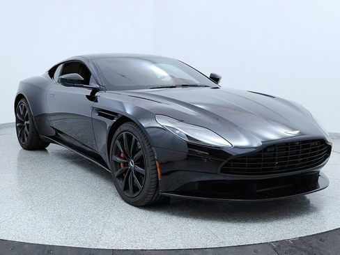Used 2018 Aston Martin DB11 Coupe RWD image 7