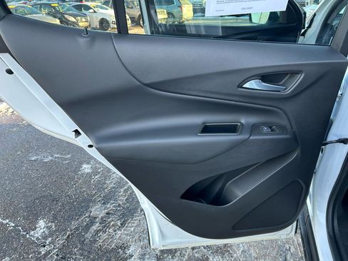 Used 2021 Chevrolet Equinox LT image 13