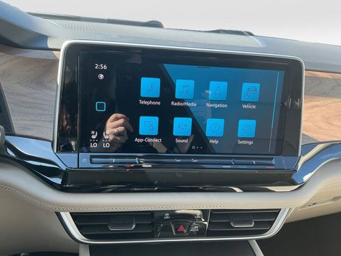 New 2026 Volkswagen Atlas SE image 17