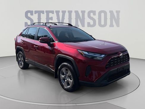 Used 2025 Toyota RAV4 LE AWD/4WD image 7