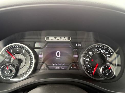 Used 2024 RAM 1500 Big Horn AWD/4WD image 29