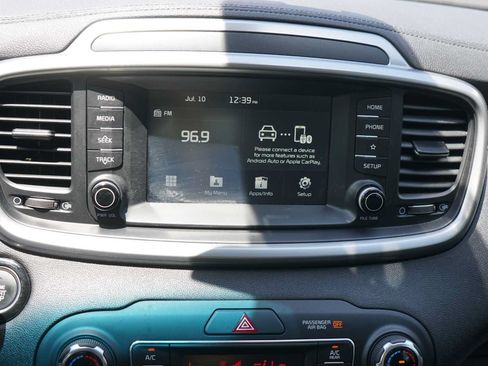 Used 2020 Kia Sorento EX FWD image 12