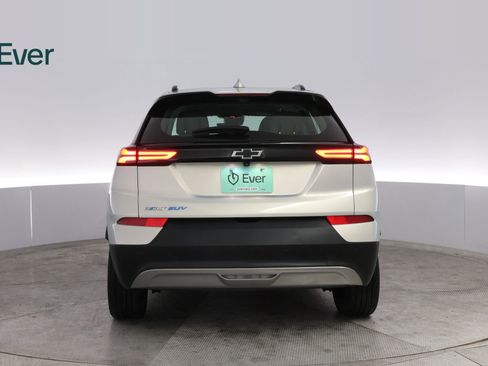 Used 2022 Chevrolet Bolt EUV Premier image 15