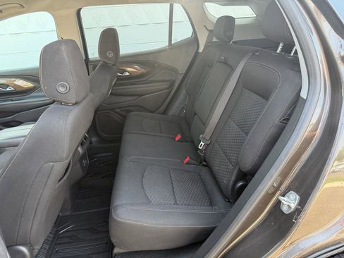 Used 2019 GMC Terrain SLE w/ Driver Convenience Package AWD/4WD image 14
