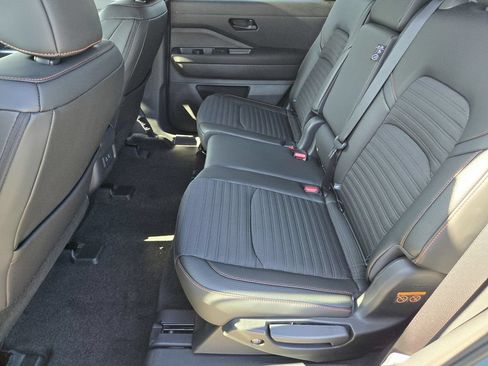 New 2026 Nissan Pathfinder Rock Creek AWD/4WD image 9