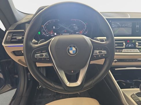 Used 2023 BMW 430i Convertible w/ Premium Package image 19