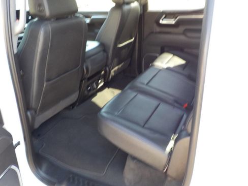 Used 2025 GMC Sierra 1500 SLT image 22