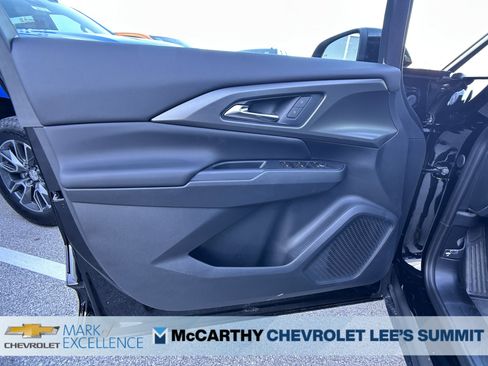 New 2026 Chevrolet Equinox EV LT w/ Comfort Package image 13