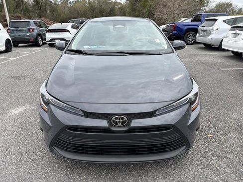 Used 2025 Toyota Corolla LE image 6