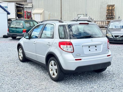 Used 2012 Suzuki SX4 AWD Hatchback image 7