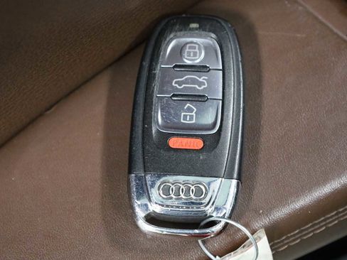 Used 2014 Audi Q5 3.0T Prestige image 41