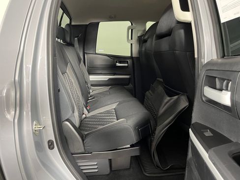 Used 2018 Toyota Tundra SR5 AWD/4WD image 15