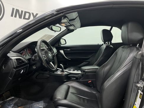 Used 2016 BMW M235i xDrive Convertible image 11