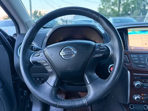 Used 2017 Nissan Pathfinder SL FWD image 28
