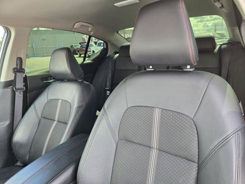 Used 2025 Nissan Altima 2.5 SR FWD image 23