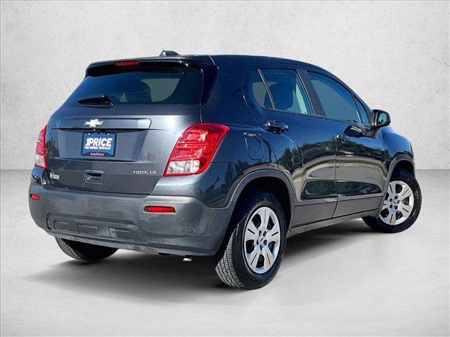 Used 2016 Chevrolet Trax LS FWD image 2