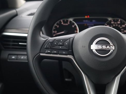 New 2026 Nissan Altima 2.5 SV AWD/4WD image 10