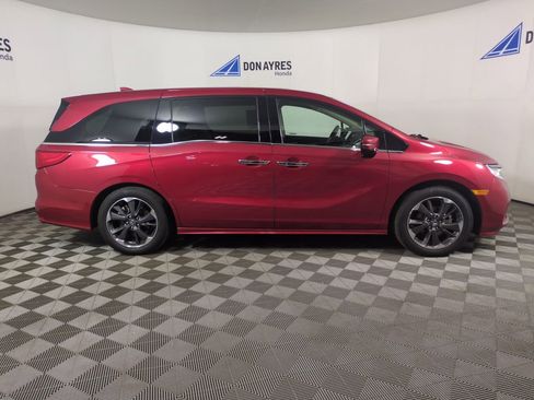 Certified 2024 Honda Odyssey Elite image 16