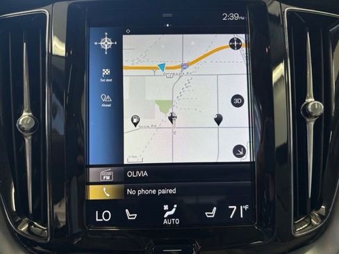 Used 2019 Volvo XC60 T6 Momentum w/ Advanced Package AWD/4WD image 17