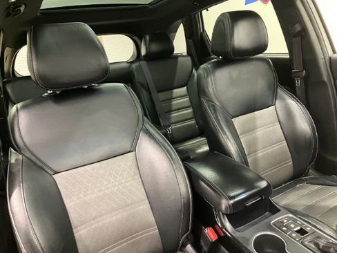 Used 2016 Kia Sorento SX w/ SXL Technology Package AWD/4WD image 29