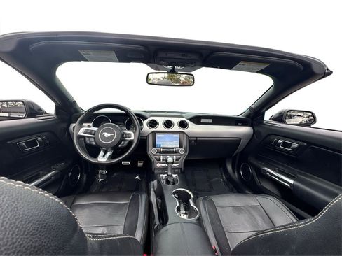 Used 2017 Ford Mustang Premium RWD image 14