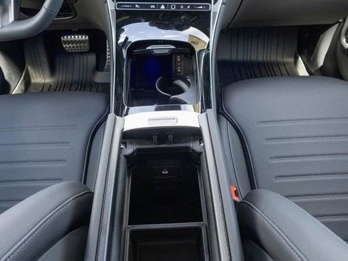 Certified 2025 Mercedes-Benz GLC 300 4MATIC image 26