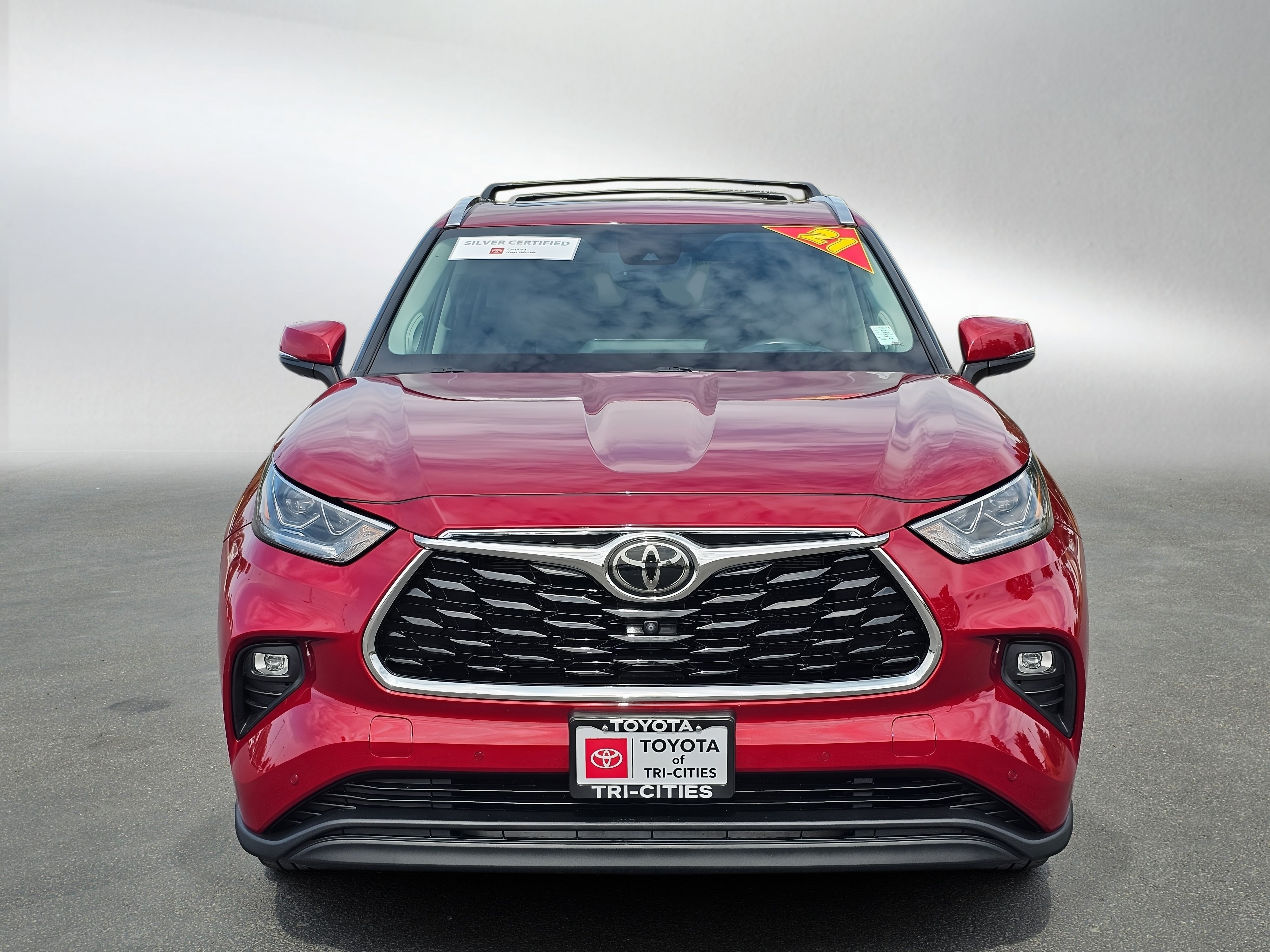 Certified 2021 Toyota Highlander Limited AWD/4WD image 7
