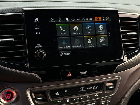 Used 2022 Honda Pilot Sport image 12