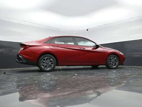 Used 2024 Hyundai Elantra SEL FWD image 63