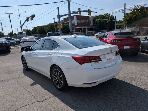 Used 2016 Acura TLX V6 FWD image 8