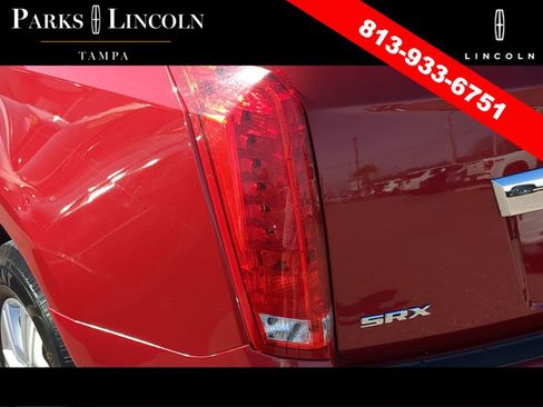 Used 2012 Cadillac SRX Luxury image 7