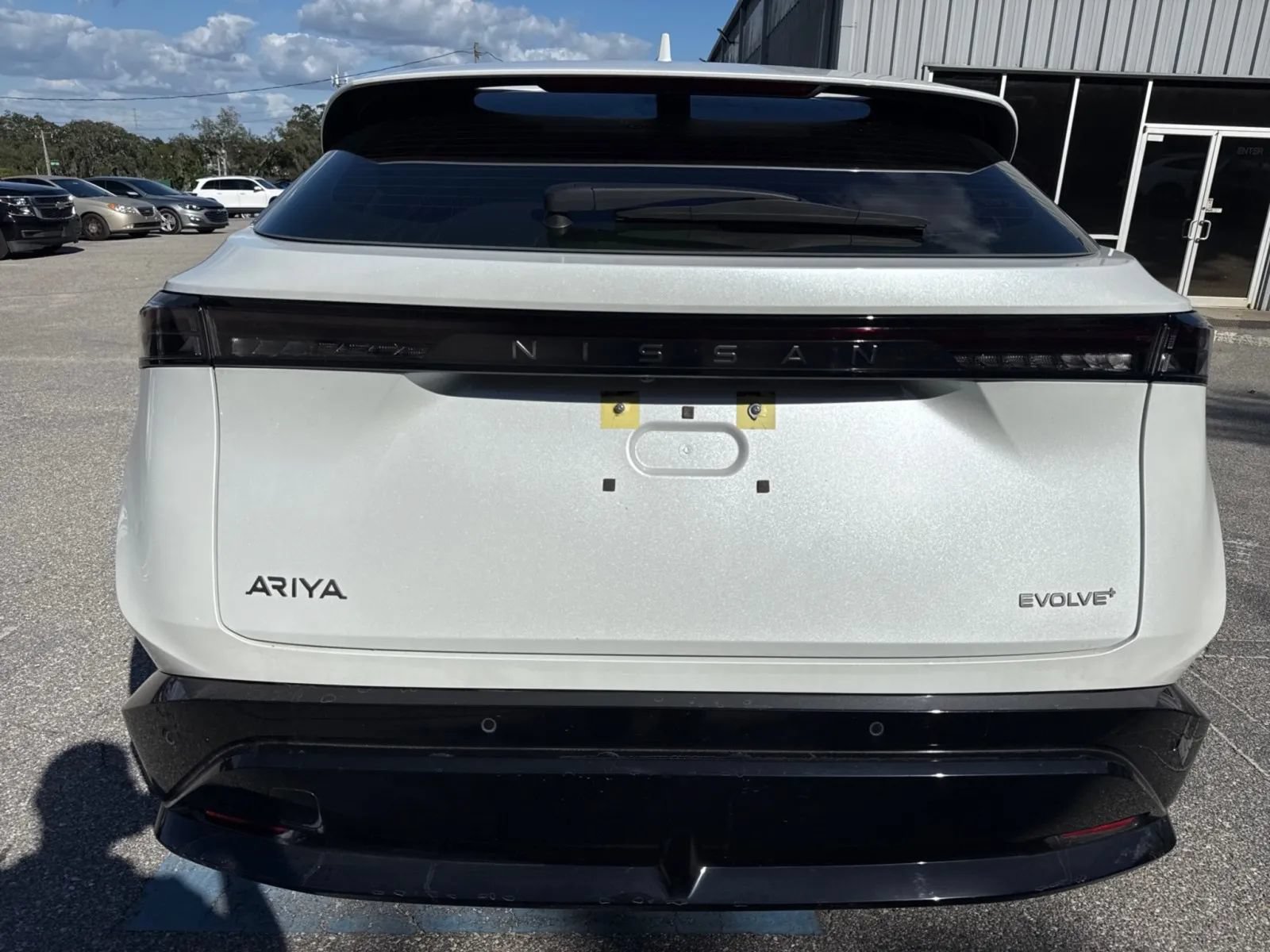 Used 2024 Nissan Ariya FWD image 10