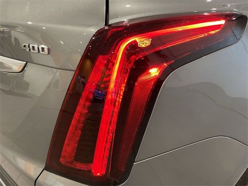 Certified 2025 Cadillac XT5 Premium Luxury image 13