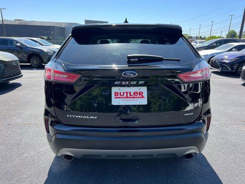 Used 2022 Ford Edge Titanium AWD/4WD image 7