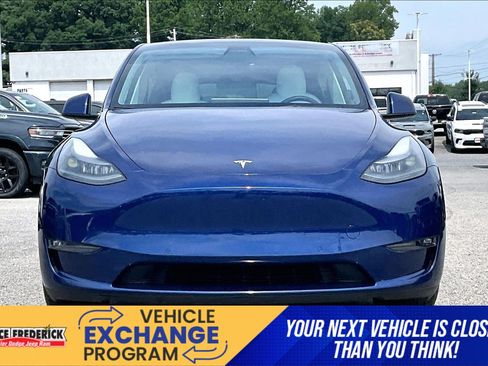 Used 2022 Tesla Model Y Performance AWD/4WD image 2