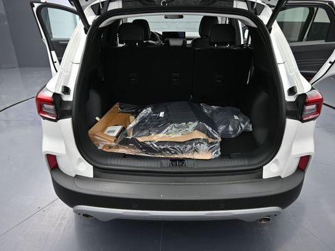 New 2025 Ford Escape SE image 15