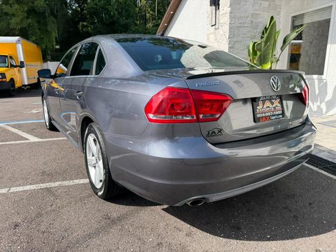 Used 2013 Volkswagen Passat 2.5 SE FWD image 12