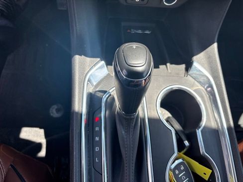 Used 2018 Chevrolet Traverse High Country AWD/4WD image 12