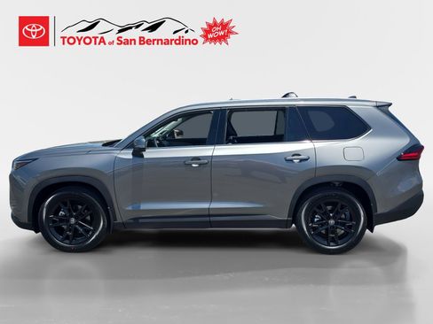 New 2026 Toyota Grand Highlander AWD image 2