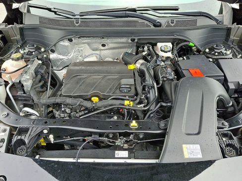 Used 2024 Chevrolet Trax ACTIV w/ Driver Confidence Package FWD image 30