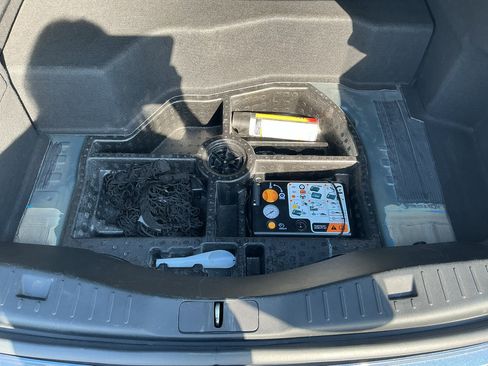 Used 2018 Lincoln MKZ Premiere image 35