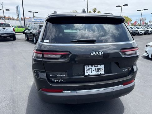 Used 2022 Jeep Grand Cherokee L Limited AWD/4WD image 17