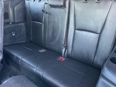 Used 2023 Toyota Highlander Limited image 14