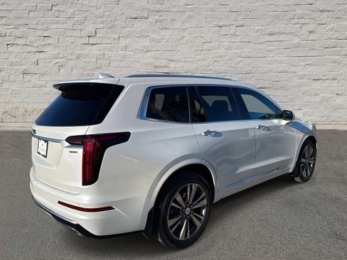 Used 2021 Cadillac XT6 Premium Luxury image 5